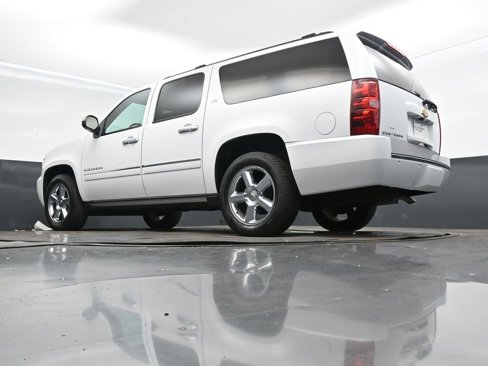 Used 2013 Chevrolet Suburban LTZ image 38