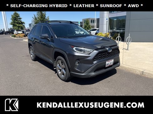 Used 2021 Toyota RAV4 XLE Premium image 1