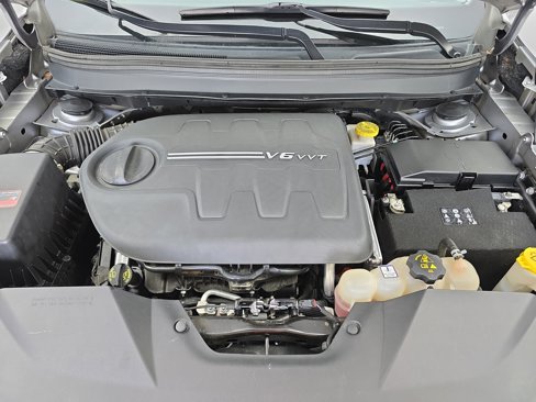 Used 2020 Jeep Cherokee Limited image 29