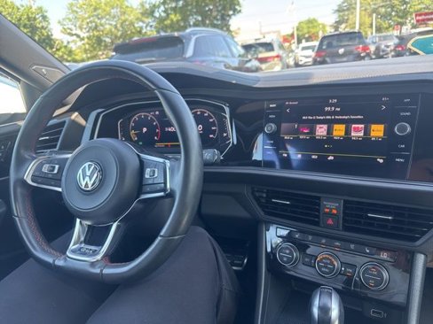 Used 2019 Volkswagen Jetta GLI Autobahn image 7