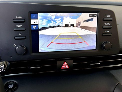 Used 2025 Hyundai Elantra Sport image 21