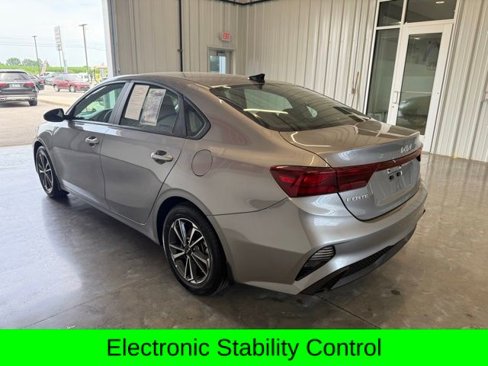 Used 2023 Kia Forte LXS image 5