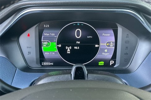Used 2022 Chevrolet Bolt EUV Premier w/ Super Cruise Package image 38