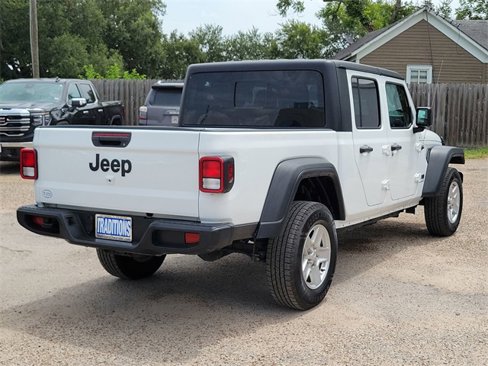 Used 2023 Jeep Gladiator Sport image 37