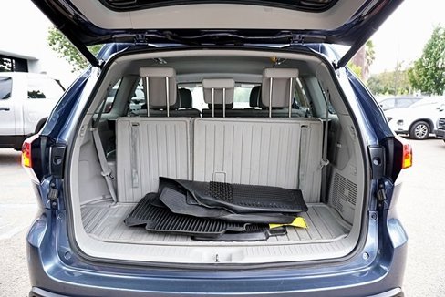 Used 2019 Toyota Highlander LE image 13