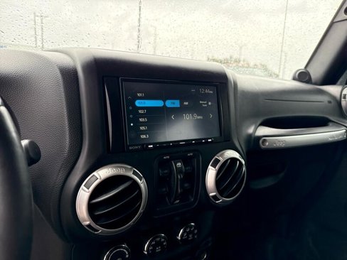 Used 2013 Jeep Wrangler Unlimited Sahara w/ Connectivity Group image 11