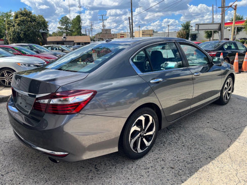 Used 2017 Honda Accord EX-L image 6