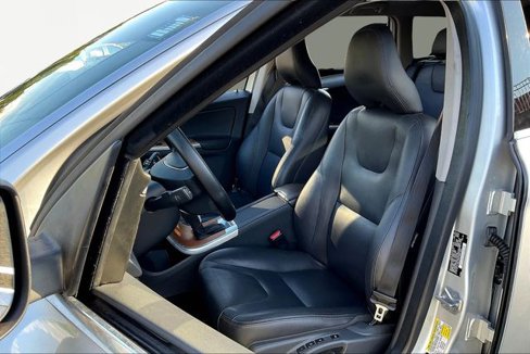 Used 2017 Volvo XC60 T5 Inscription w/ Preferred Option Package image 15