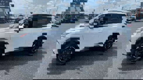 Used 2024 Nissan Rogue SV image 6
