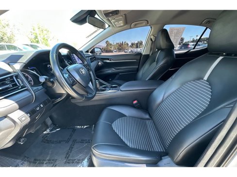 Used 2023 Toyota Camry SE image 10