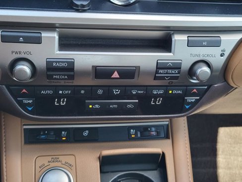 Used 2018 Lexus ES 350 w/ Premier Package image 34