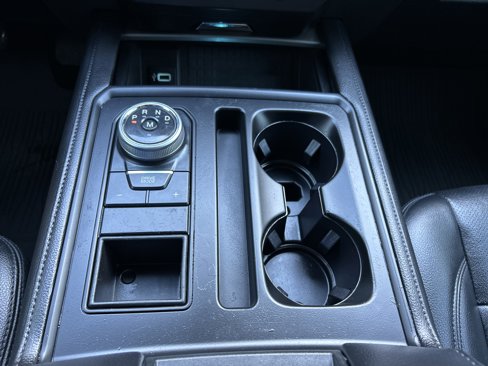 Used 2019 Ford Expedition Max XLT w/ Equipment Group 202A image 30