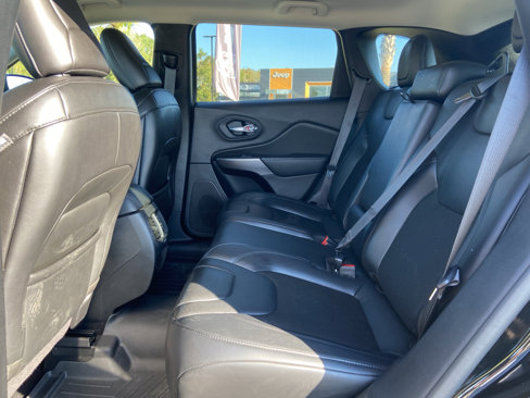 Used 2020 Jeep Cherokee Latitude Plus image 28