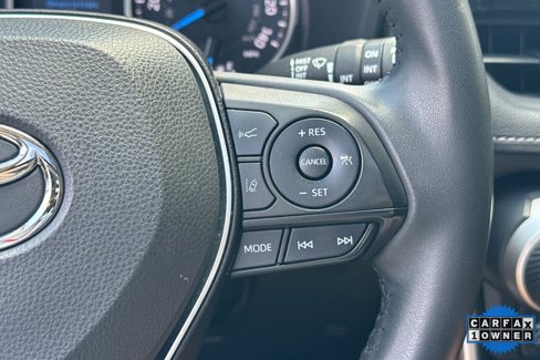 Used 2022 Toyota RAV4 XLE Premium image 40
