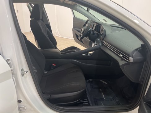 Used 2023 Hyundai Elantra SEL image 14