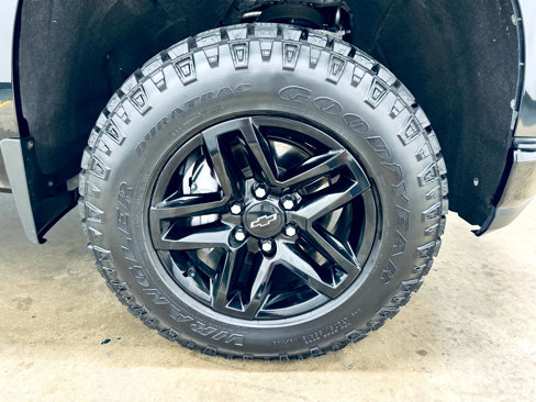 Used 2020 Chevrolet Silverado 1500 Custom Trail Boss w/ Custom Convenience Package image 11