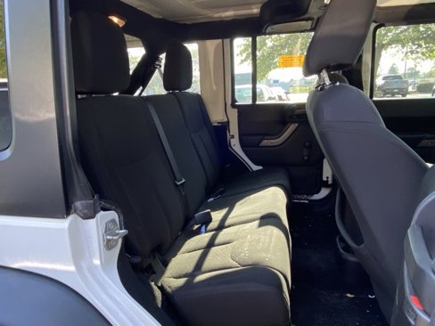 Used 2015 Jeep Wrangler Unlimited Sport image 23