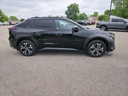 Used 2024 Toyota bZ4X XLE image 4