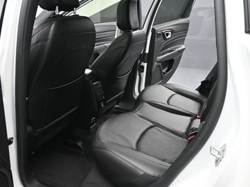 Used 2022 Jeep Compass High Altitude image 12