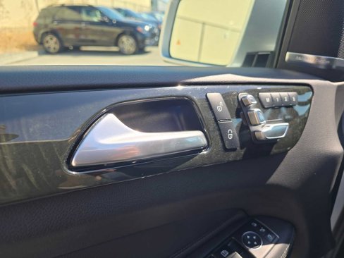Used 2019 Mercedes-Benz GLS 450 4MATIC image 28