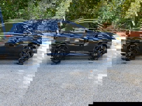 Used 2022 Nissan Murano SV w/ SV Midnight Edition Package image 2