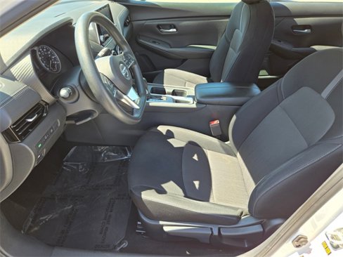 Used 2023 Nissan Sentra SV image 13