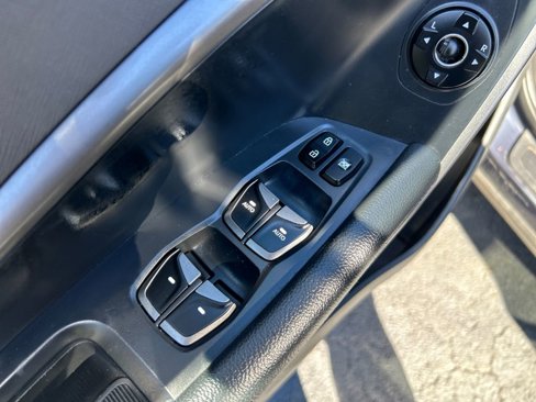 Used 2016 Hyundai Santa Fe Sport image 10