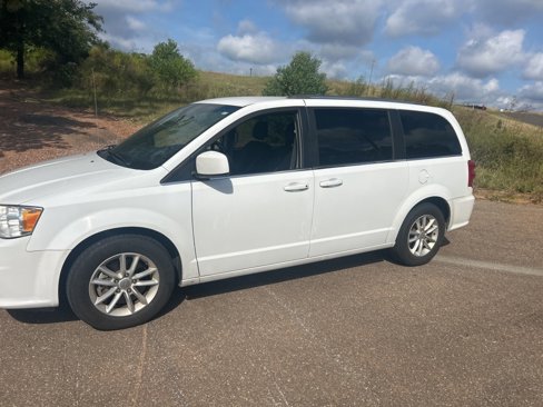 Used 2019 Dodge Grand Caravan SXT image 5