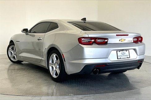 Used 2019 Chevrolet Camaro LT image 12