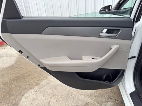 Used 2016 Hyundai Sonata SE image 35