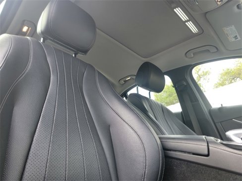 Used 2018 Mercedes-Benz E 300 image 21