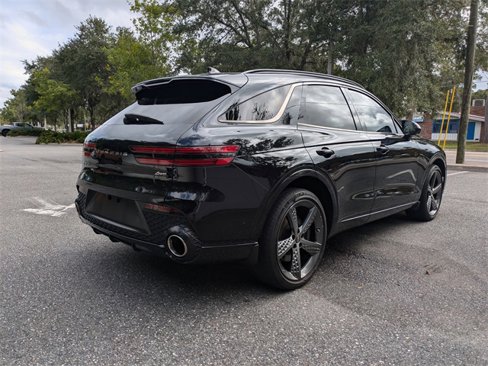 Used 2023 Genesis GV70 2.5T Sport Prestige w/ Sport Prestige Package image 2