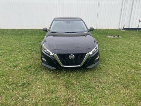 Used 2021 Nissan Altima 2.0 SR image 2