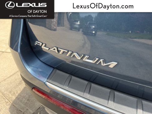 Used 2020 Ford Explorer Platinum w/ Premium Technology Package image 40