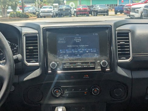 Used 2022 Nissan Frontier SV image 18
