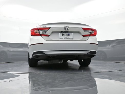 Certified 2019 Honda Accord EX image 31