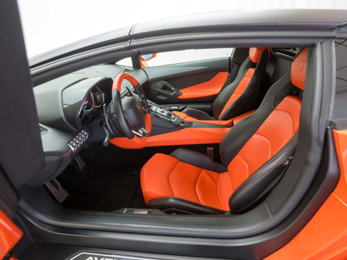 Used 2014 Lamborghini Aventador LP 700-4 image 9