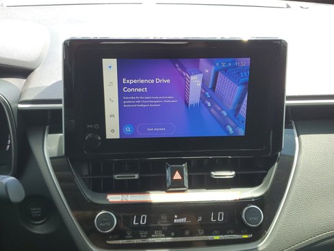 Used 2024 Toyota Corolla Cross XLE image 34