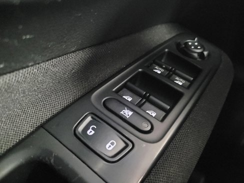 Used 2020 Jeep Renegade Latitude image 27