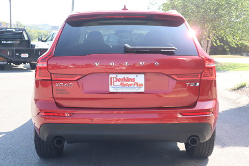 Used 2020 Volvo XC60 T5 Momentum image 8