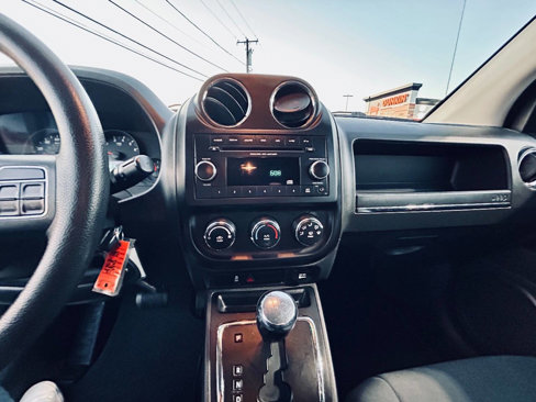 Used 2012 Jeep Compass Sport image 15