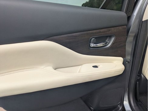 Used 2021 Nissan Murano Platinum w/ Cargo Package image 26