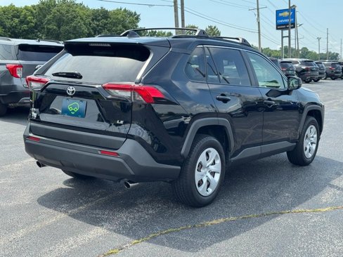 Used 2019 Toyota RAV4 LE image 6