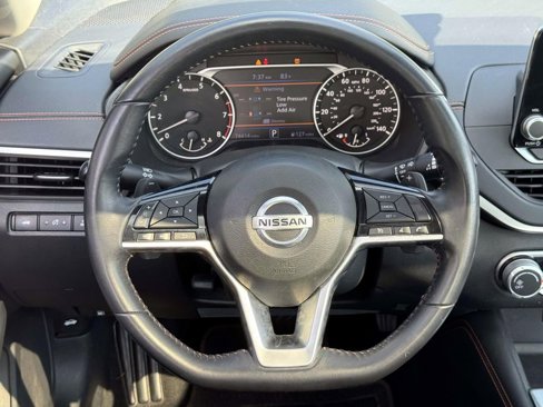 Certified 2020 Nissan Altima 2.5 SR w/ Premium Package image 12