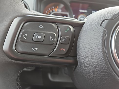 New 2025 Jeep Gladiator Sport image 25