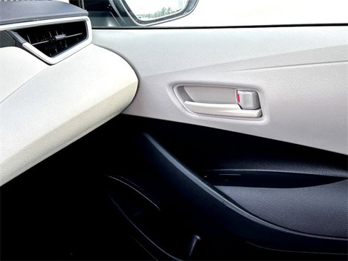 Used 2023 Toyota Corolla LE image 22
