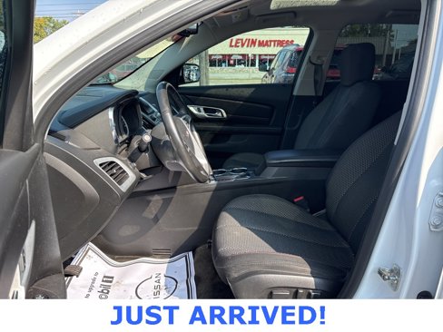 Used 2017 GMC Terrain SLE w/ Convenience Package image 12