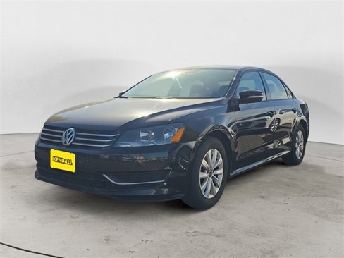 Used 2013 Volkswagen Passat 2.5 S image 1