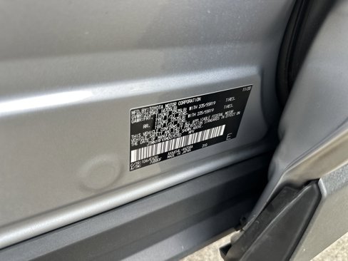 Used 2021 Toyota RAV4 Limited image 31