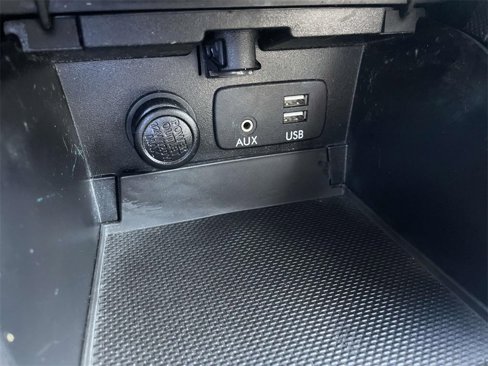 Used 2016 Subaru Legacy 2.5i Limited image 22